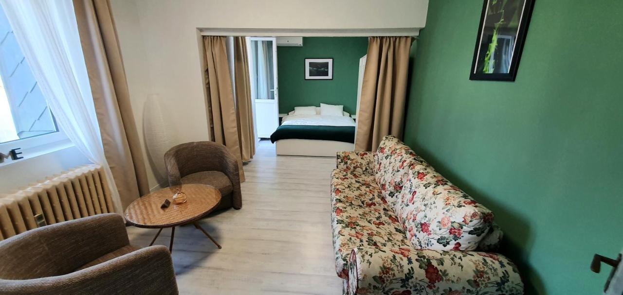 Come And Sleep Studio Old City บูคาเรสต์ ภายนอก รูปภาพ